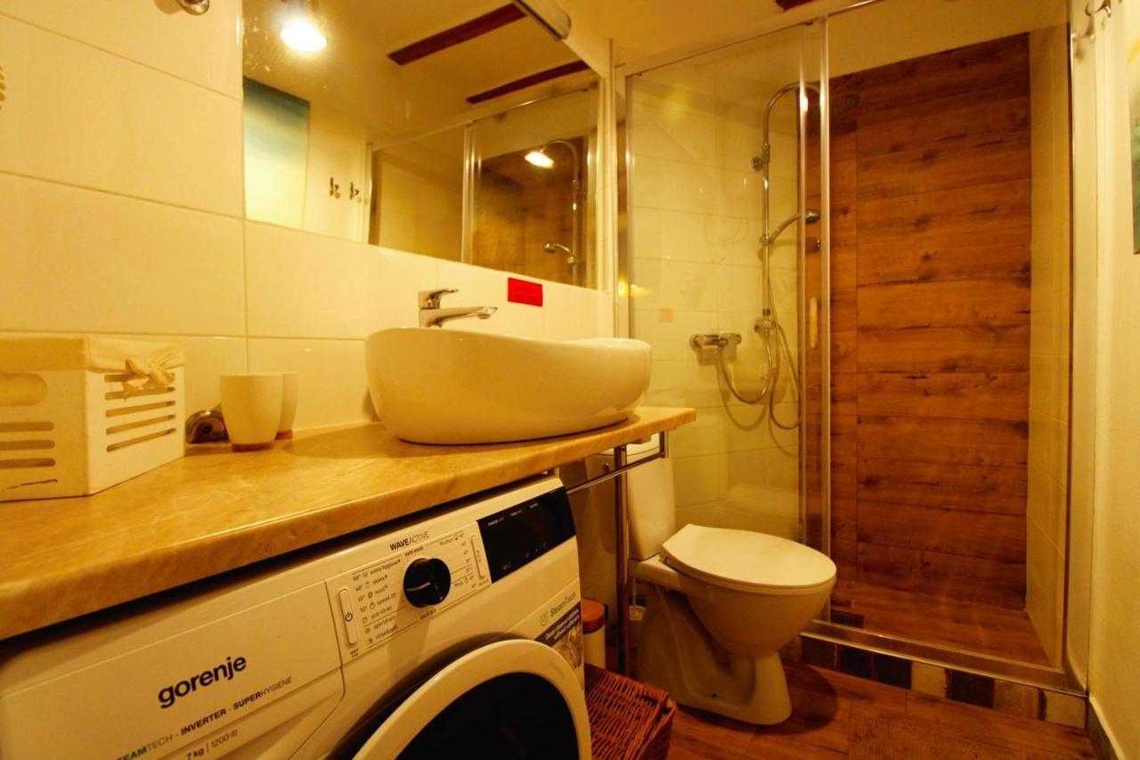 Korzo Rooms & Apartments Vis Extérieur photo